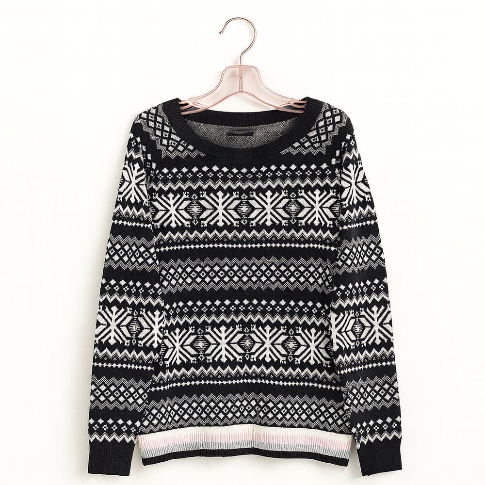 TOMMY HILFIGER | Black & White Wool Blend Long Sleeved Sweater - Medium